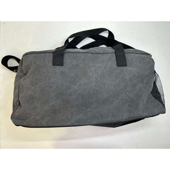 ED HARDY "Death or Glory" Hold-all Duffle Bag - Picture 2 of 5